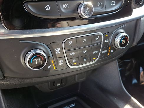 Certified 2023 Chevrolet Traverse LT w/ LPO, Floor Liner Package image 15