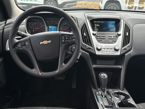 Used 2016 Chevrolet Equinox LS image 23