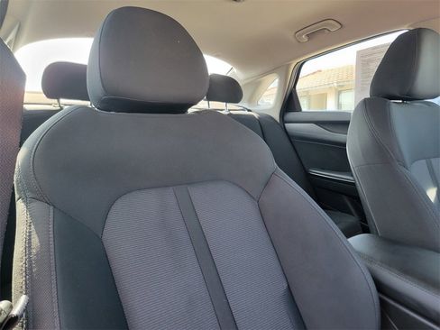 Used 2022 Kia K5 LXS image 19