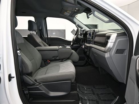 Used 2025 Ford F250 XLT image 46