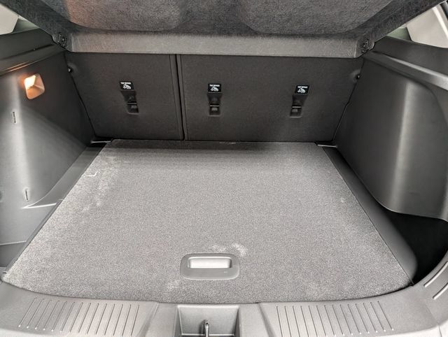 New 2026 Chevrolet Trax LT w/ Sunroof Package FWD image 14