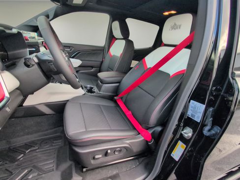 New 2026 GMC Canyon AT4X w/ AT4X AEV Edition image 18