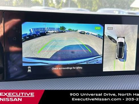 Used 2025 Nissan Kicks SR image 16