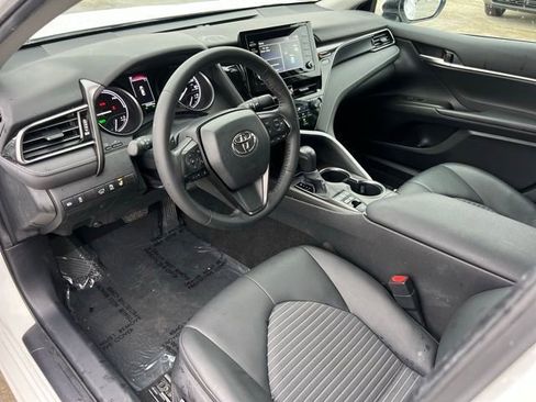 Certified 2023 Toyota Camry SE w/ Cold Weather Package image 12