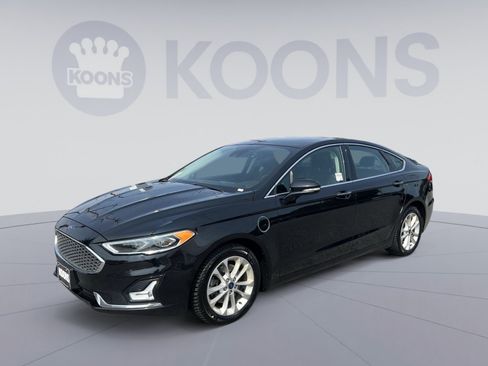 Used 2019 Ford Fusion Energi Titanium FWD image 1