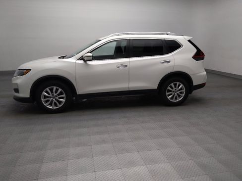 Used 2020 Nissan Rogue SV FWD image 2