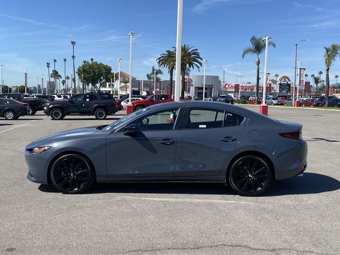 Used 2025 MAZDA MAZDA3 s image 2