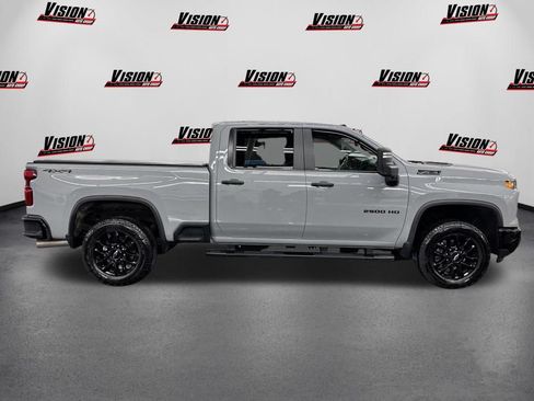 Used 2025 Chevrolet Silverado 2500 Custom w/ Custom Value Package AWD/4WD image 4