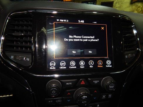 Used 2021 Jeep Grand Cherokee SRT w/ Trailer Tow Group IV image 27