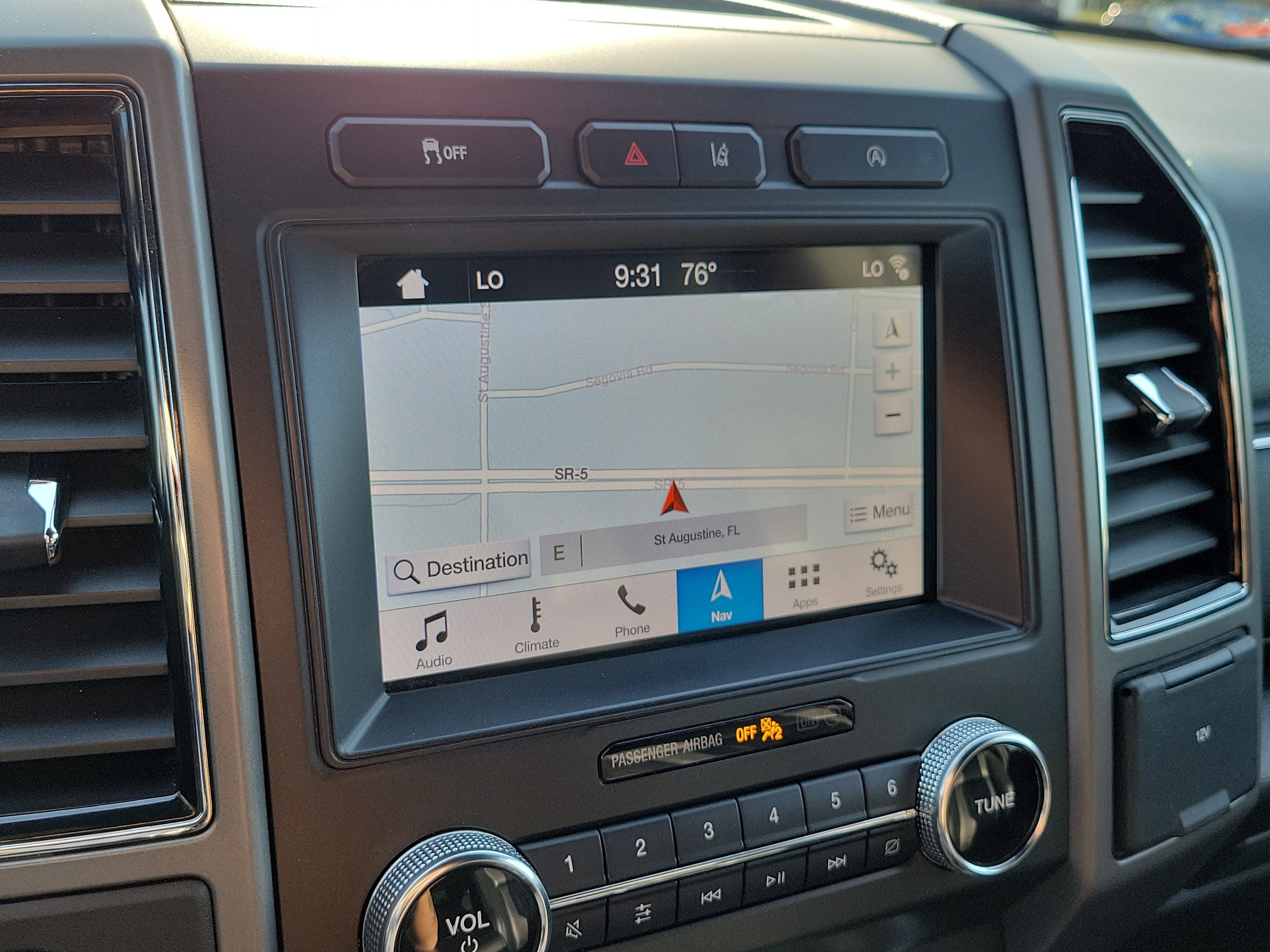 Used 2019 Ford Expedition XLT w/ Equipment Group 202A RWD image 34