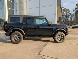 New 2025 Ford Bronco Badlands video 3