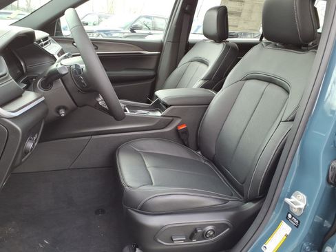New 2026 Jeep Grand Cherokee L Limited AWD/4WD image 7