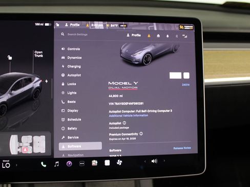Used 2022 Tesla Model Y Performance image 18