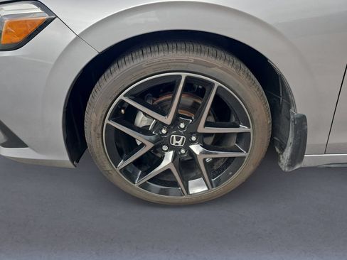 Used 2024 Honda Civic Sport Touring image 11
