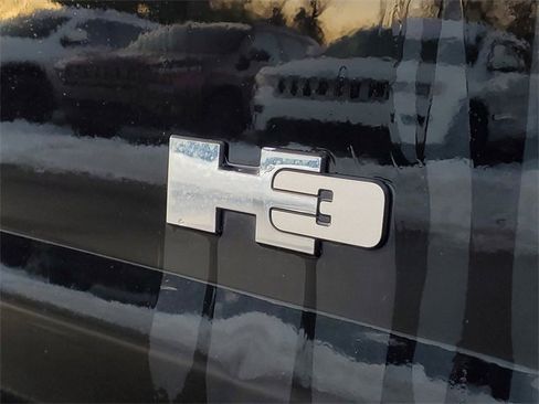 Used 2008 HUMMER H3 Luxury image 6