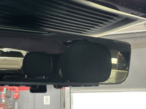 Used 2024 Land Rover Range Rover Sport Dynamic SE image 27