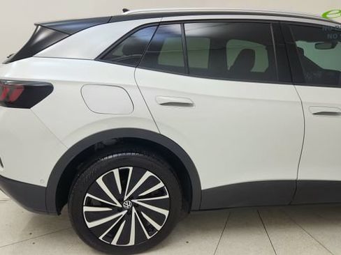 Used 2023 Volkswagen ID.4 Pro S Plus AWD/4WD image 30