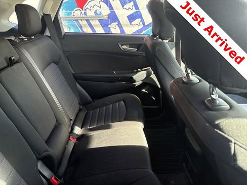 Used 2019 Ford Edge SE image 10
