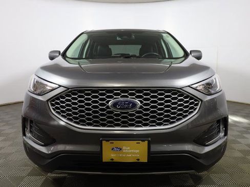 Certified 2024 Ford Edge SEL w/ Convenience Package AWD/4WD image 2