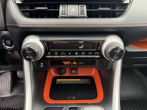 Used 2019 Toyota RAV4 Adventure image 24