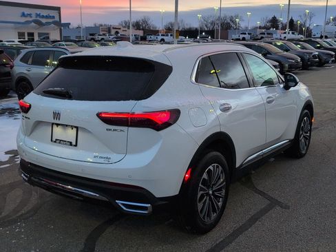 Used 2025 Buick Envision Preferred image 8