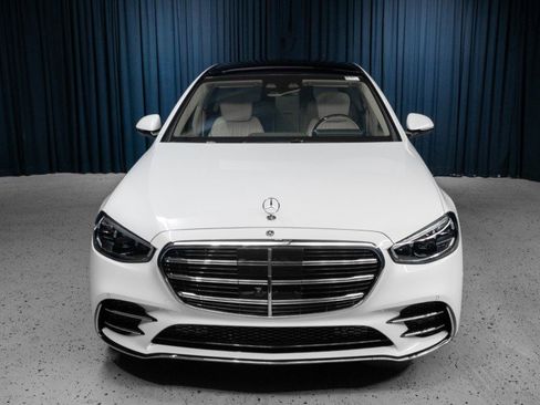 New 2026 Mercedes-Benz S 500 4MATIC image 2