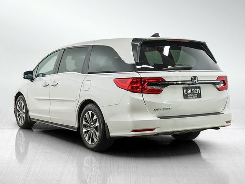 Used 2023 Honda Odyssey EX-L image 3