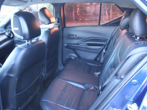 Used 2020 Nissan Kicks SR w/ SR Premium Package FWD image 11