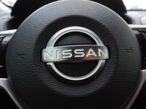 Used 2024 Nissan Altima 2.5 SV w/ SV Premium Package image 26