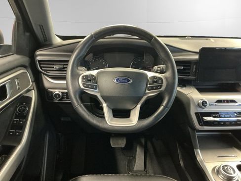Certified 2023 Ford Explorer XLT w/ Equipment Group 202A AWD/4WD image 12