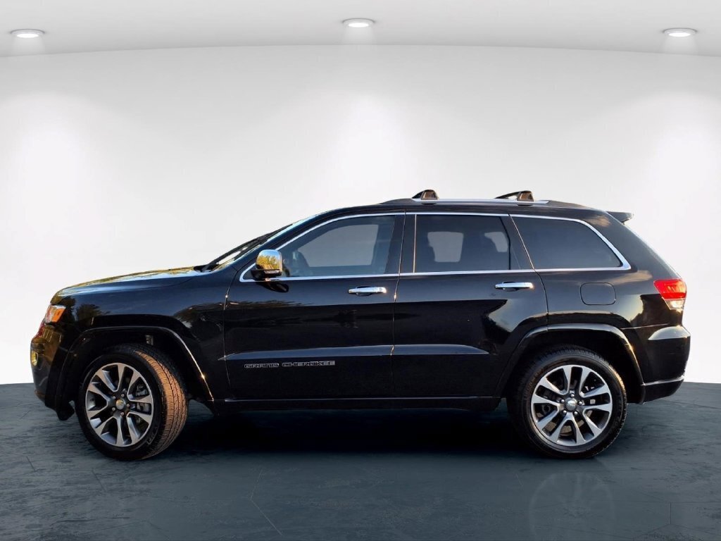 Used 2017 Jeep Grand Cherokee Overland AWD/4WD image 11