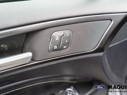 Used 2020 Ford Fusion Energi Titanium FWD image 20