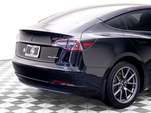 Used 2022 Tesla Model 3 Long Range AWD/4WD image 37