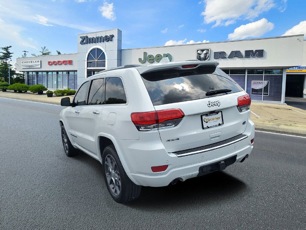 Used 2020 Jeep Grand Cherokee Overland AWD/4WD image 3