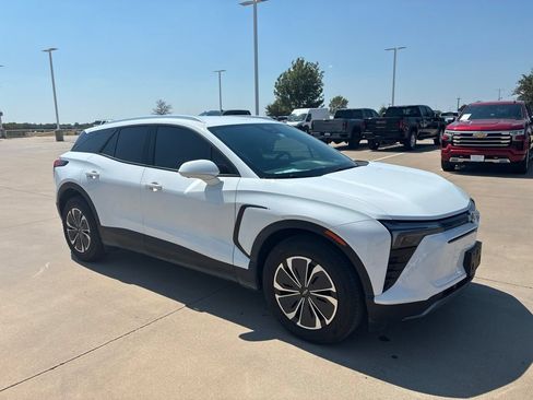 Used 2024 Chevrolet Blazer EV LT AWD/4WD image 5