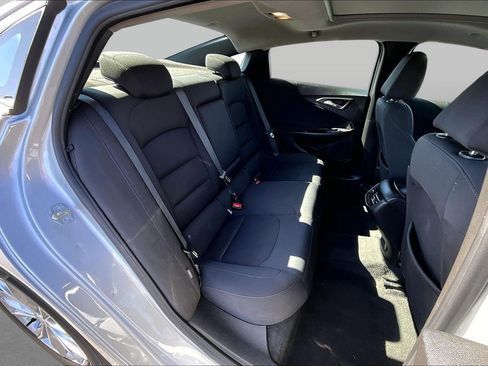 Used 2020 Chevrolet Malibu LT FWD image 25
