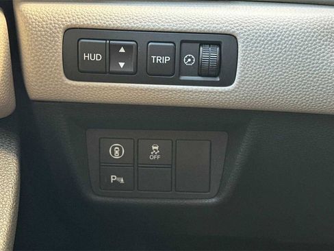 Used 2018 Honda Accord Touring image 34