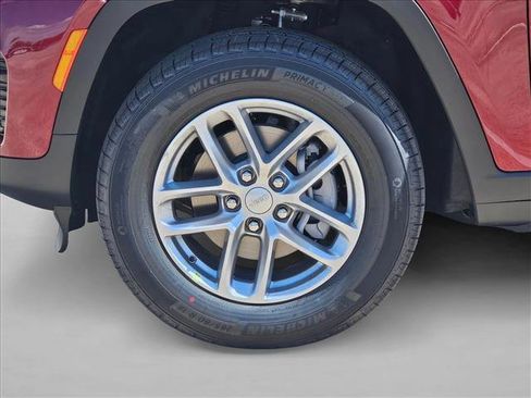 New 2025 Jeep Grand Cherokee Laredo X image 17