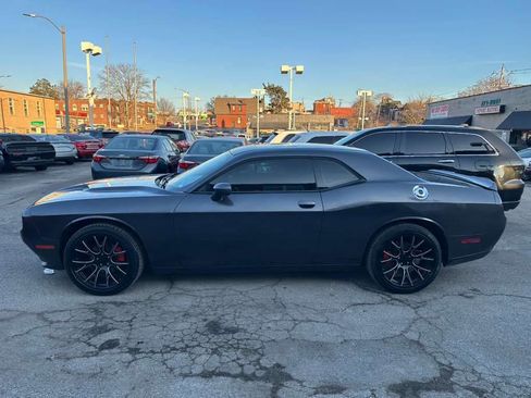 Used 2021 Dodge Challenger SXT w/ Driver Convenience Group image 5