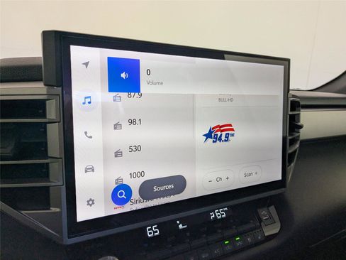 Used 2025 Toyota Tundra Limited image 17