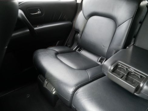 Used 2019 Nissan Armada SL AWD/4WD image 12