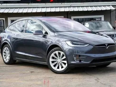 Used 2018 Tesla Model X 100D image 9