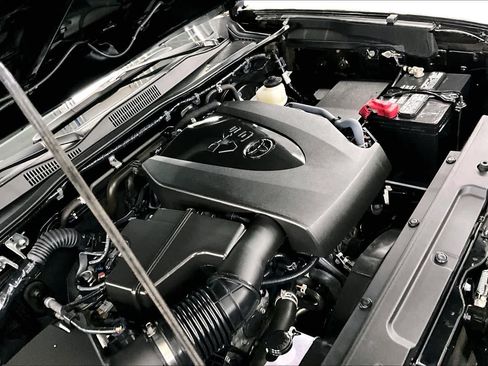 Used 2023 Toyota Tacoma SR AWD/4WD image 33