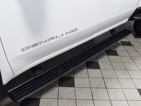 Used 2024 GMC Sierra 3500 Denali Ultimate image 32