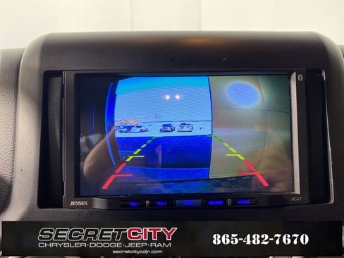 Used 2018 Jeep Wrangler Unlimited Sahara w/ Connectivity Group image 22