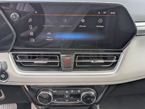 Used 2024 Chevrolet TrailBlazer LT w/ Convenience Package FWD image 17