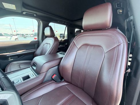 Used 2022 Ford Expedition Limited RWD image 23