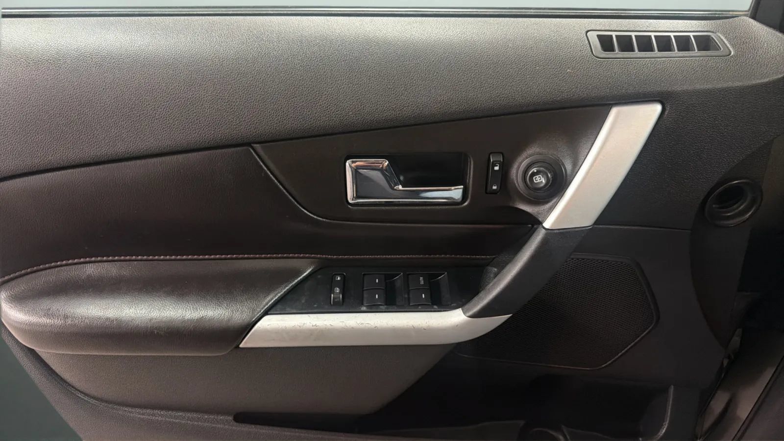 Used 2013 Ford Edge SEL AWD/4WD image 15