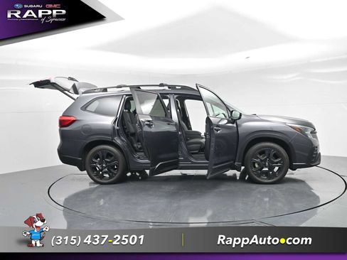 Used 2025 Subaru Ascent Onyx Edition AWD/4WD image 32