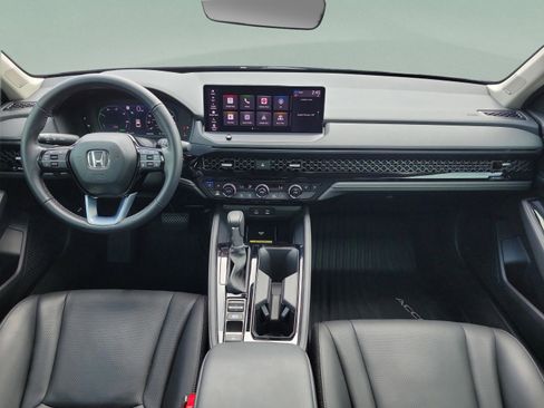 Used 2024 Honda Accord Touring image 12